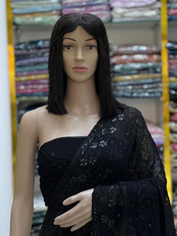 AURELIA - Image 6