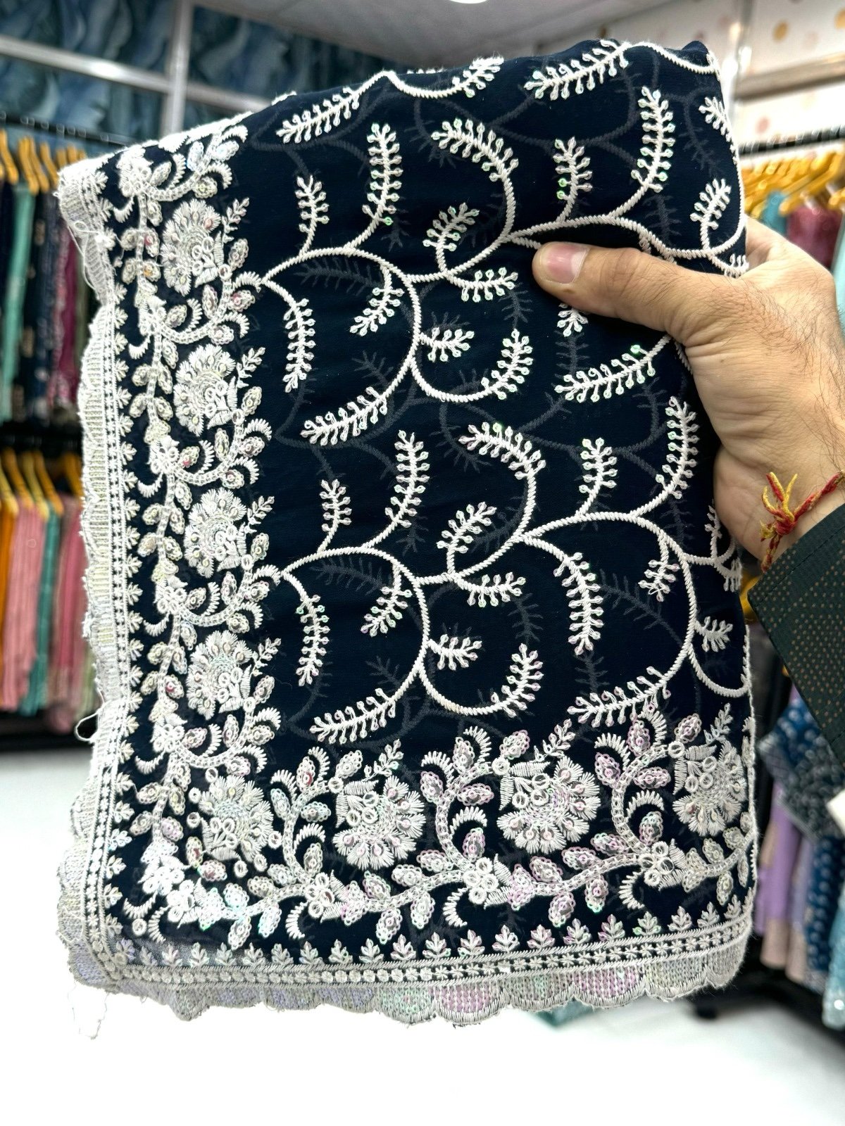 AURELIA - CHIKANKARI EDIT - Image 18