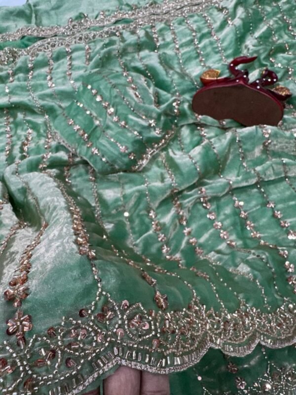 NOORE — FESTIVE GLAM EDIT - Image 4