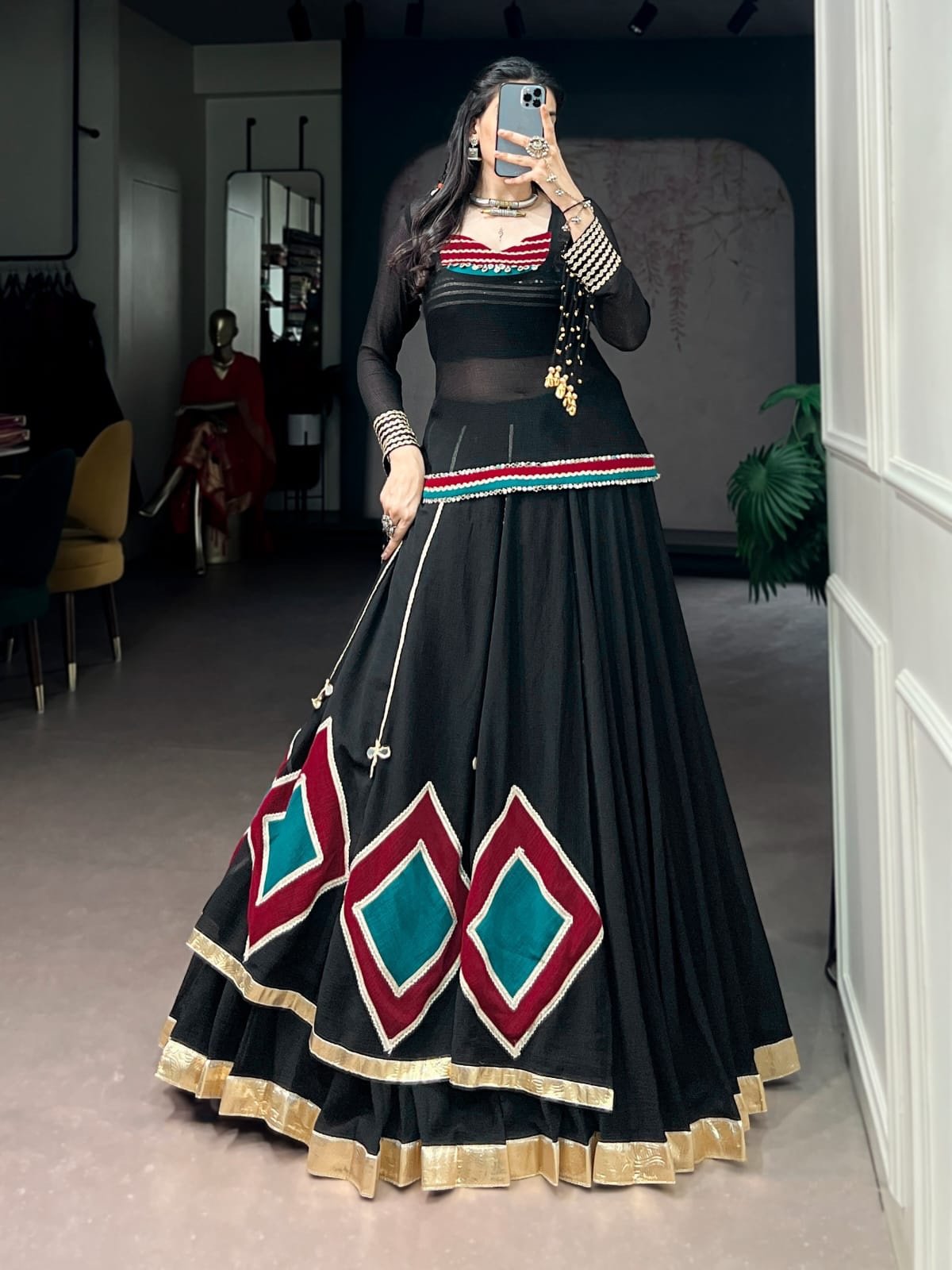 RAAVEYA - Image 4