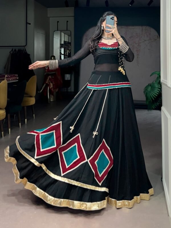 RAAVEYA