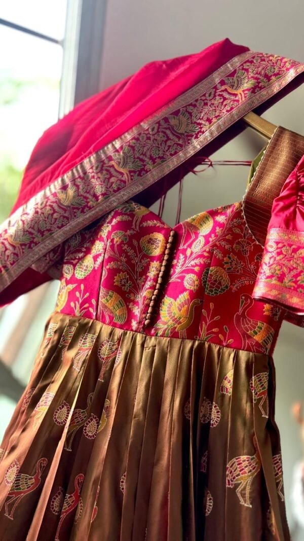 ✨ LIMITED EDITION BANARASI SILK GOWN SET ✨ - Image 4