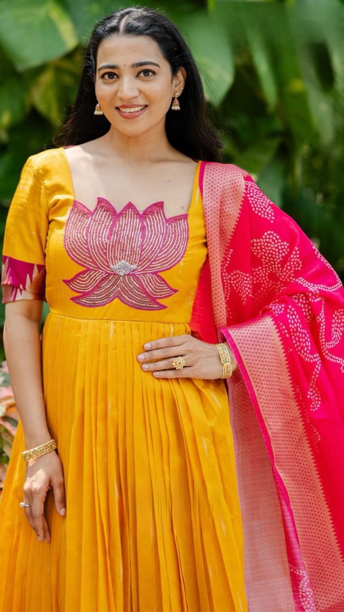 Vishwa soft silk pattu Anarkali - Image 4
