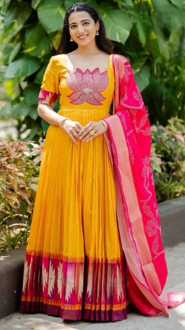 Vishwa soft silk pattu Anarkali - Image 2