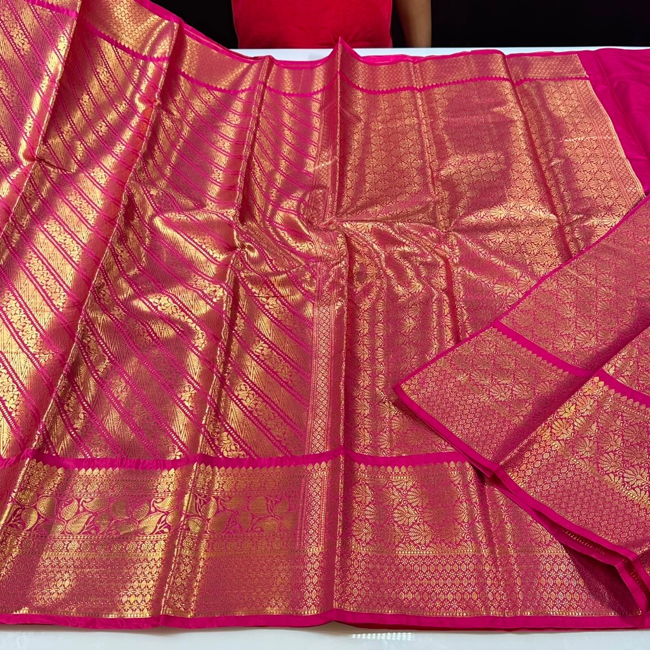 YAAZHA — SEMI BROCADE✨ - Image 4