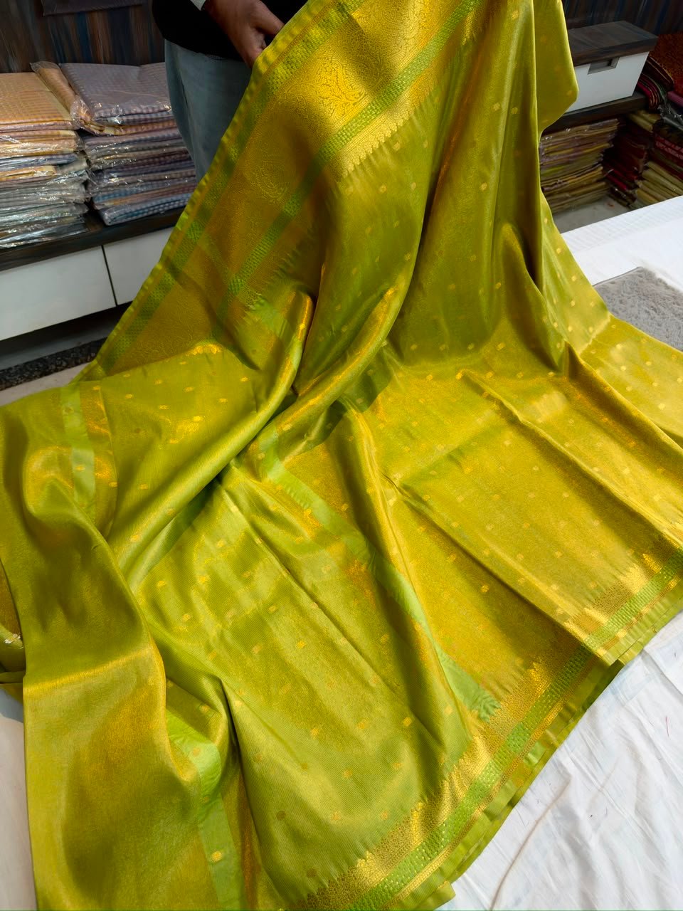 BANARASI CLASSIC EDIT — METALLIC TISSUE EDIT ✨ - Image 5