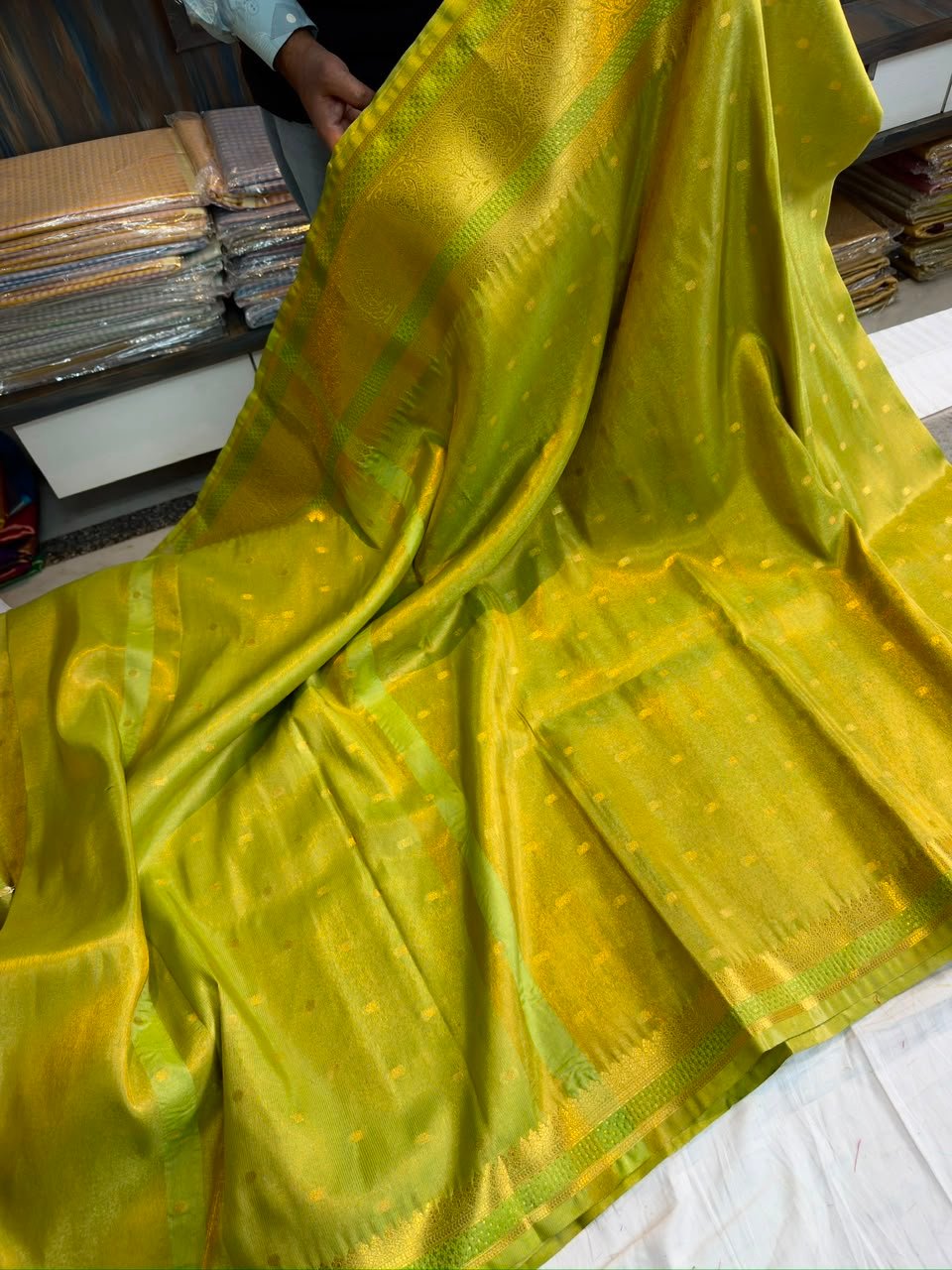 BANARASI CLASSIC EDIT — METALLIC TISSUE EDIT ✨ - Image 6