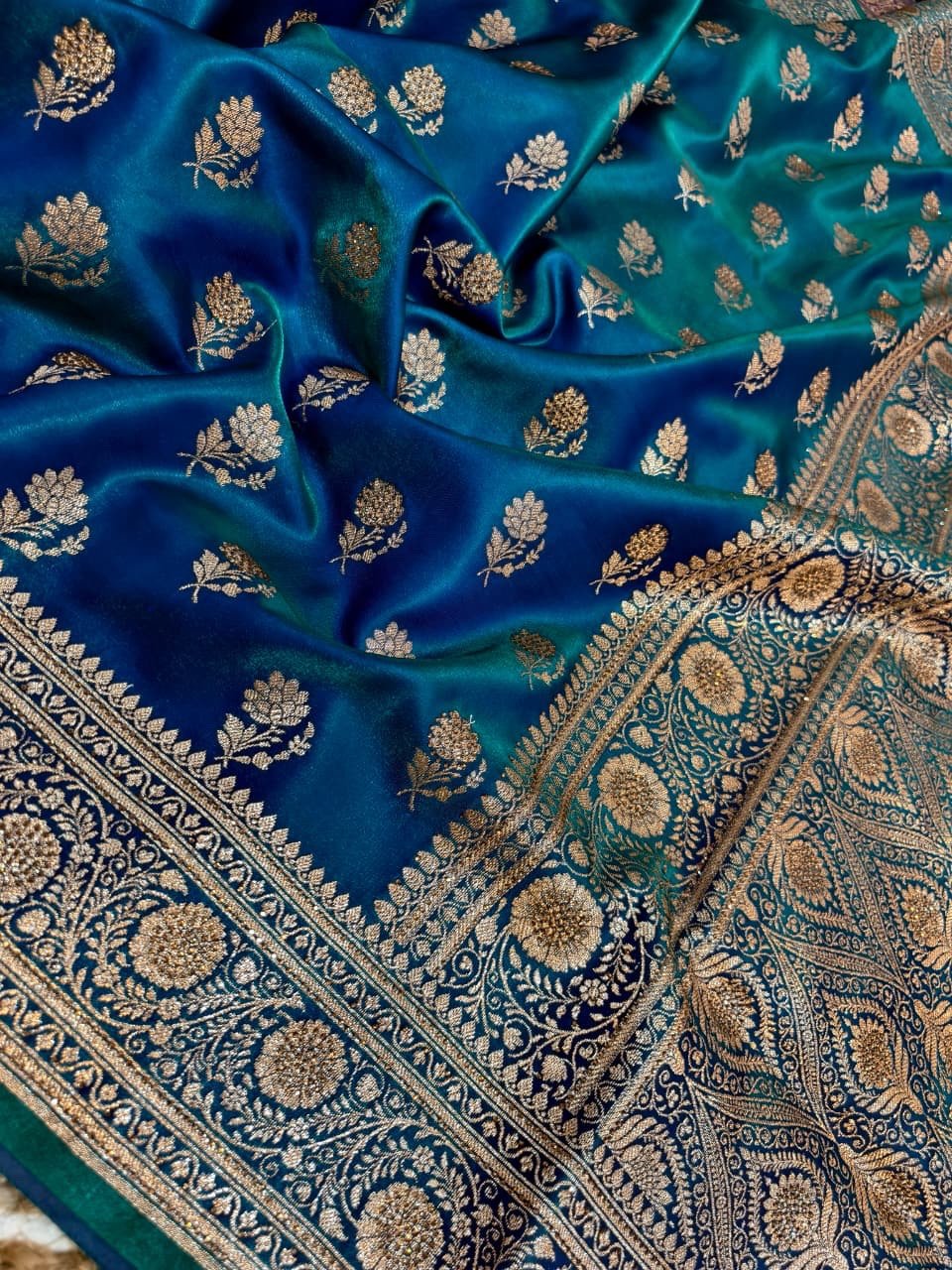 RANGMAHAL — SWAROVSKI ROYALE EDIT ✨ - Image 4