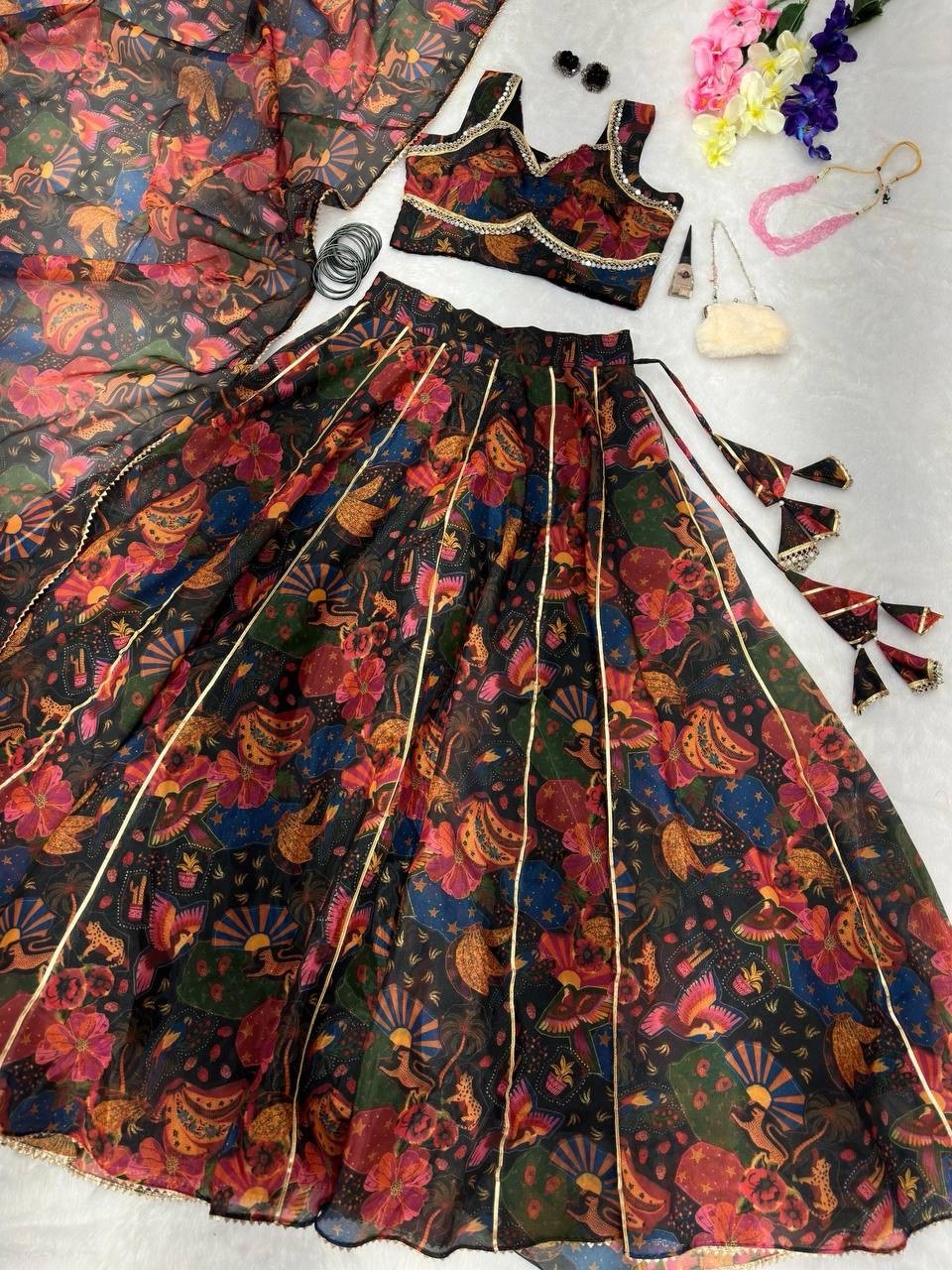 ELYSIA — FLORAL MIRROR EDIT - Image 3