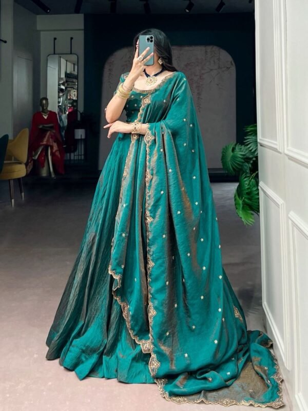 YAASHIRA — SILK ELEGANCE EDIT ✨ - Image 3