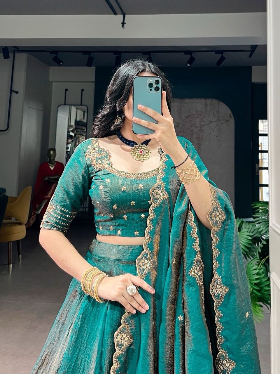 YAASHIRA — SILK ELEGANCE EDIT ✨ - Image 10