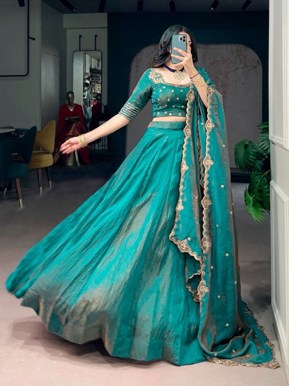 YAASHIRA — SILK ELEGANCE EDIT ✨ - Image 7